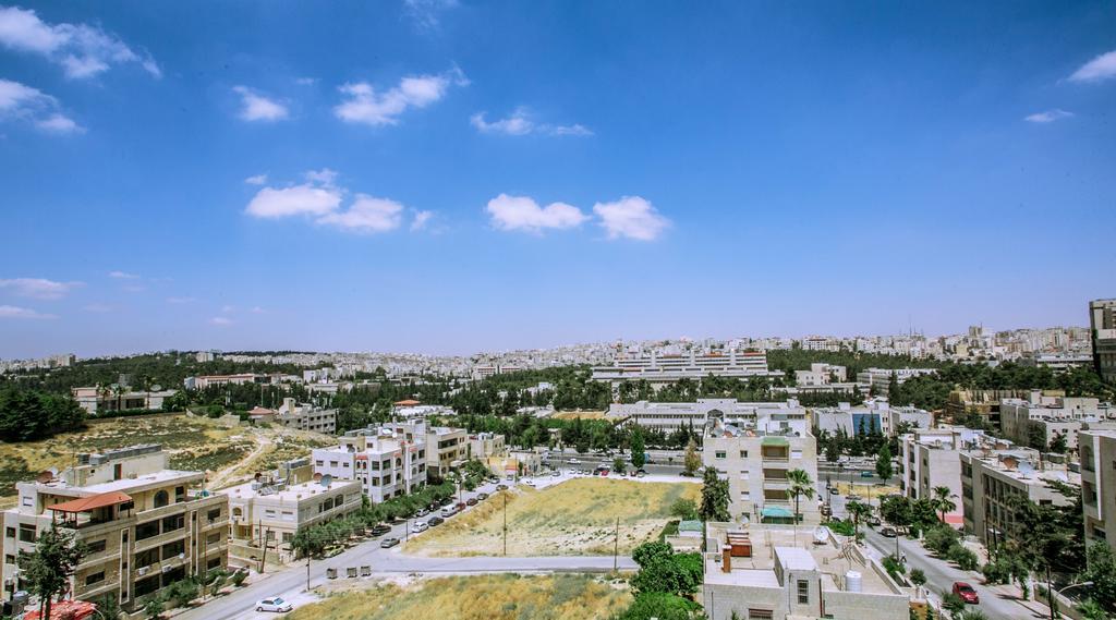 Al Bateel Hotel Apartments Amman Exteriör bild