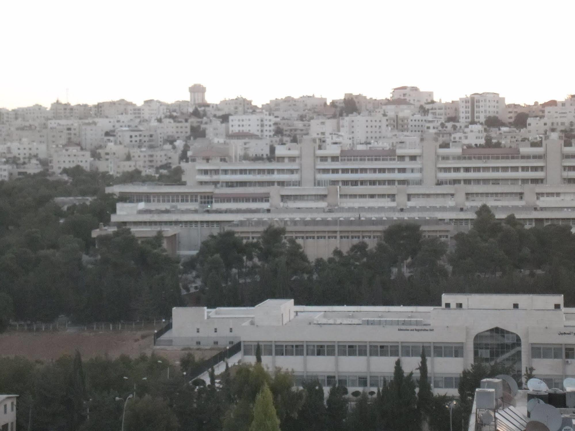 Al Bateel Hotel Apartments Amman Exteriör bild